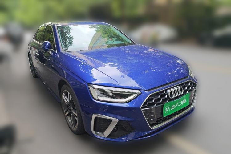 Used Audi A4L 2020 40 TFSI Luxury Dynamic Model Front Right 45 Deg