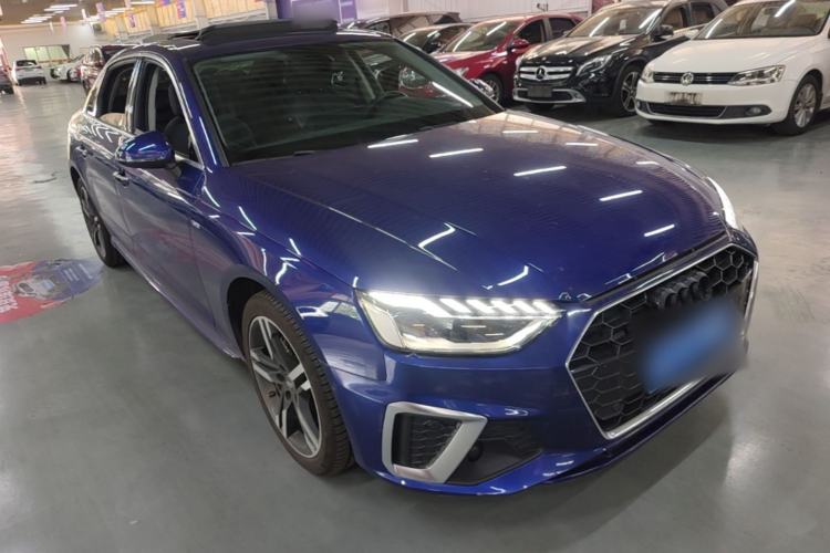 Used Audi A4L 2020 40 TFSI Luxury Dynamic Model Front Right 45 Deg