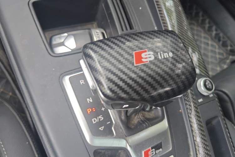 Used Audi A4L 2020 40 TFSI Fashion Dynamic Model Gear Lever