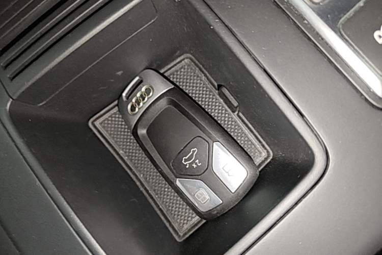 Used Audi A4L 2020 40 TFSI Fashion Dynamic Model Interior 1