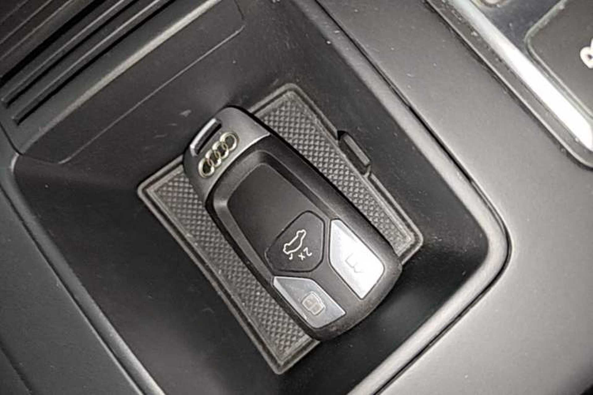 Used Audi A4L 2020 40 TFSI Fashion Dynamic Model Interior 1