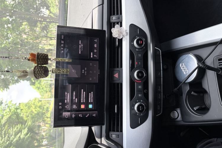 Used Audi A4L 2020 40 TFSI Fashion Dynamic Model Interior 2