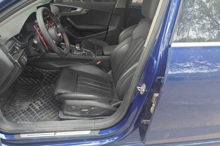 Used Audi A4L 2020 40 TFSI Fashion Dynamic Model Left Front Seat