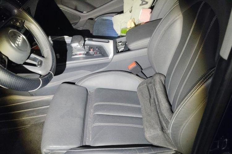 Used Audi A4L 2020 40 TFSI Luxury Dynamic Model Left Front Seat
