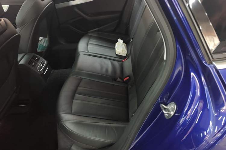 Used Audi A4L 2020 40 TFSI Luxury Dynamic Model Left Rear Seat