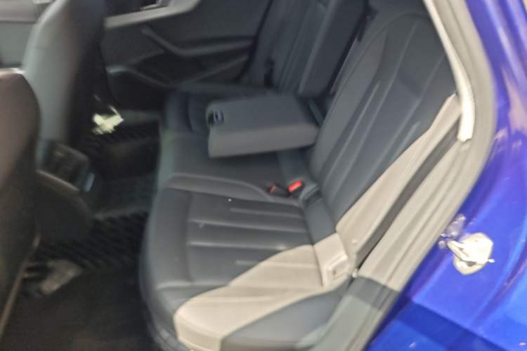 Used Audi A4L 2020 40 TFSI Fashionable and Elegant Model Left Rear Seat