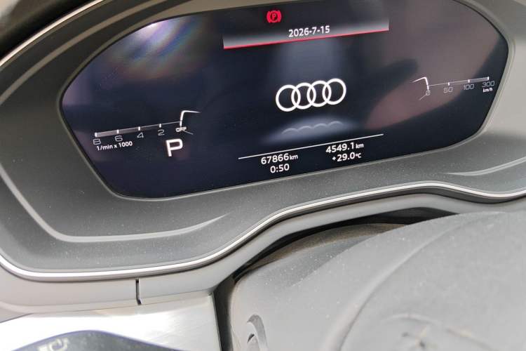 Used Audi A4L 2020 40 TFSI Luxury Dynamic Model Odometer Close Up