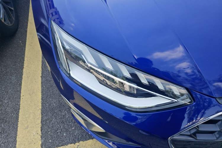 Used Audi A4L 2020 40 TFSI quattro Luxury Dynamic Model Right Front Headlight