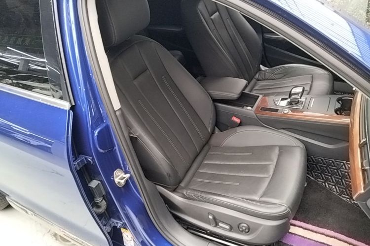 Used Audi A4L 2020 40 TFSI Luxury Prestige Edition Right Front Seat