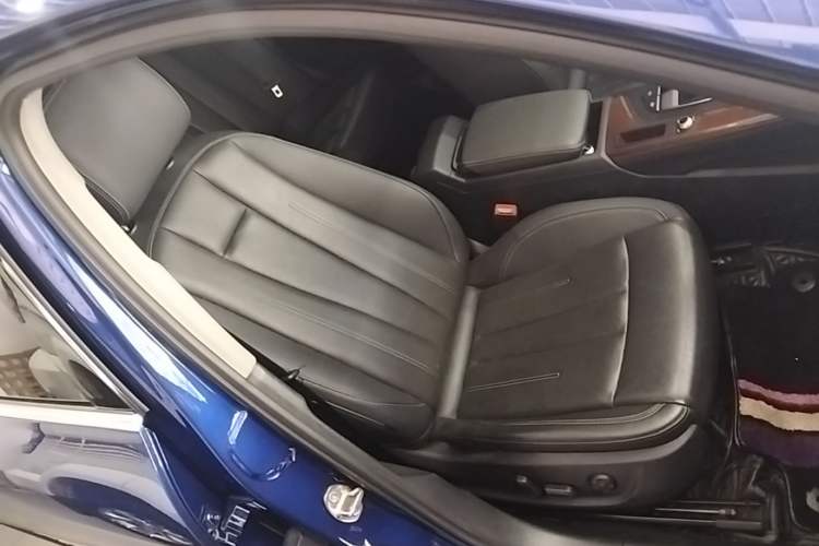 Used Audi A4L 2020 40 TFSI Luxury Prestige Edition Right Front Seat