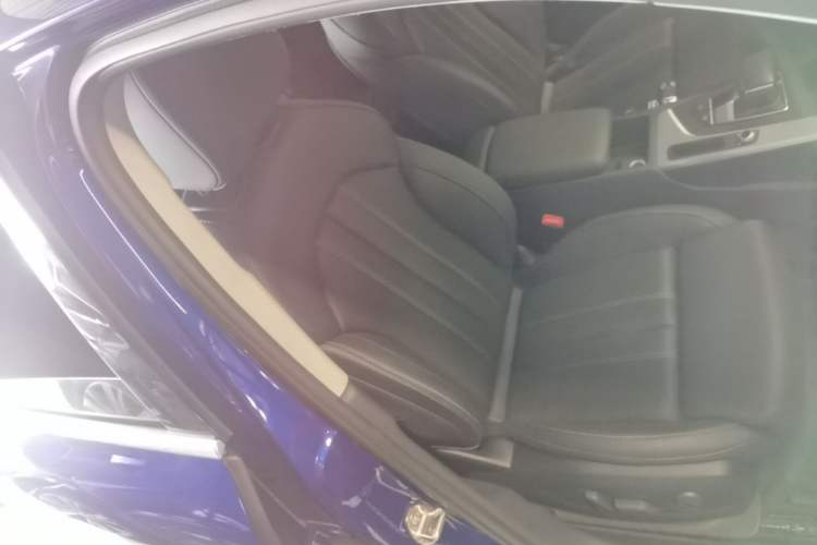 Used Audi A4L 2020 40 TFSI Fashion Dynamic Model Right Front Seat