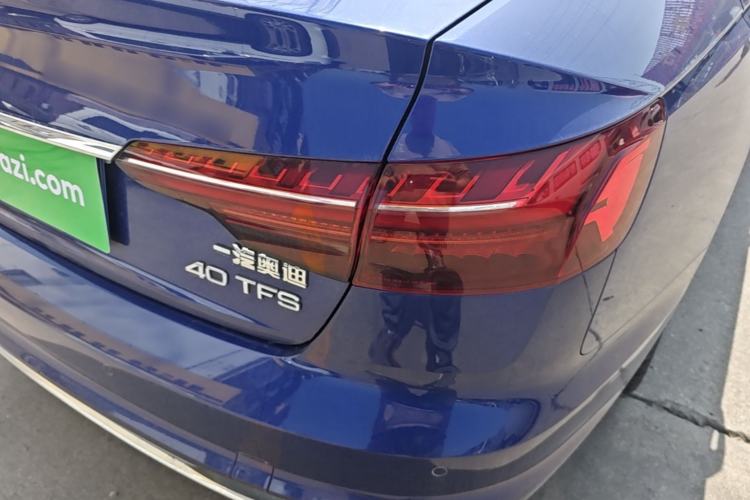 Used Audi A4L 2020 40 TFSI Fashionable and Elegant Model Right Rear Taillight