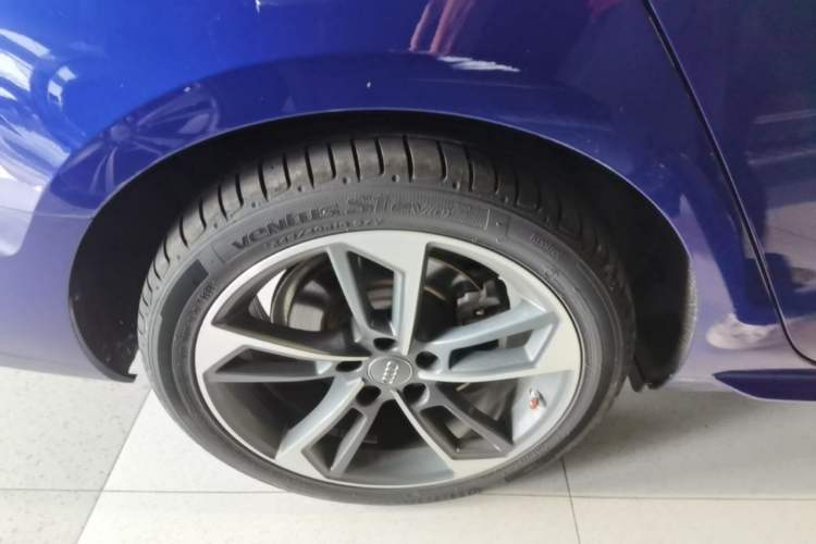 Used Audi A4L 2020 40 TFSI Fashion Dynamic Model Right Rear Wheel Hub