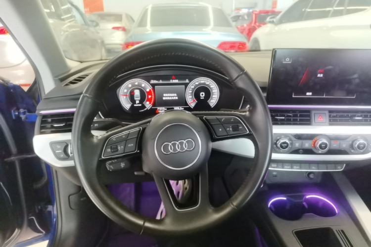 Used Audi A4L 2020 40 TFSI Fashion Dynamic Model Steering Wheel