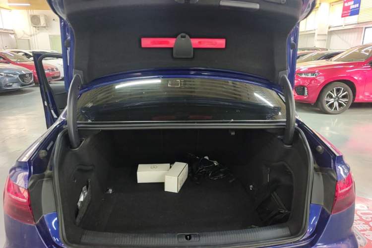 Used Audi A4L 2020 40 TFSI Luxury Dynamic Model Trunk