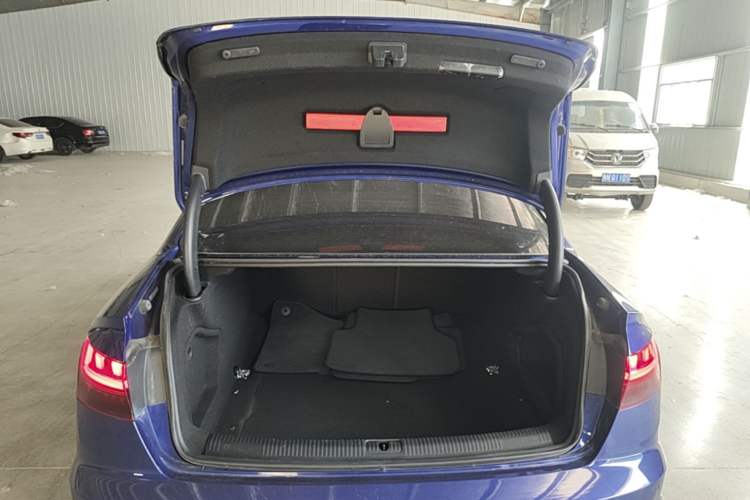 Used Audi A4L 2020 40 TFSI Fashion Dynamic Model Trunk
