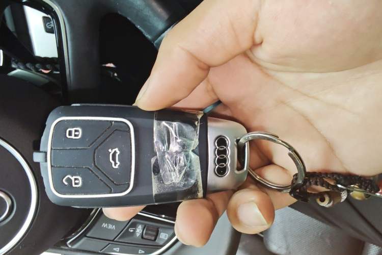 Used Audi A4L 2020 40 TFSI Luxury Dynamic Model Vehicle Key