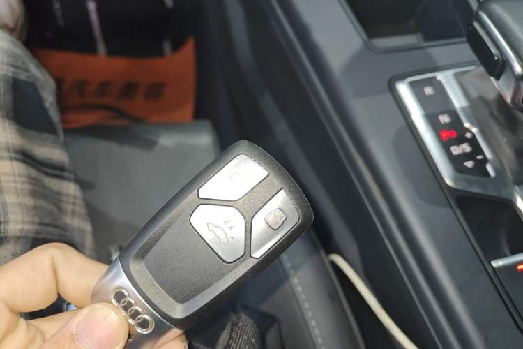 Used Audi A4L 2020 40 TFSI Fashion Dynamic Model Vehicle Key