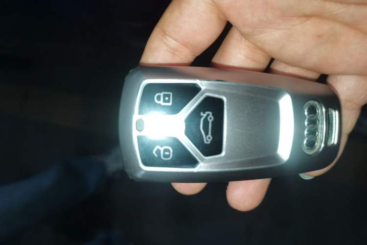 Used Audi A4L 2020 40 TFSI Luxury Dynamic Model Vehicle Key