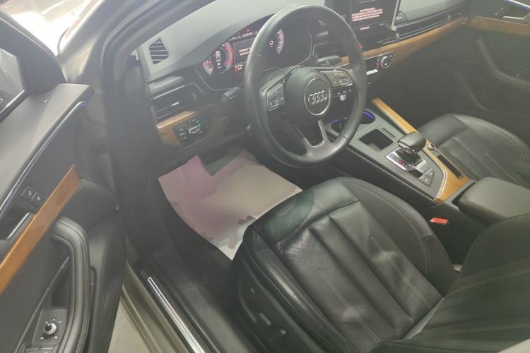Used Audi A4L 2020 40 TFSI Luxury Prestige Edition Driver Seat
