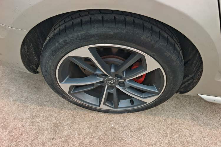 Used Audi A4L 2020 40 TFSI Fashion Dynamic Model Right Rear Wheel Hub