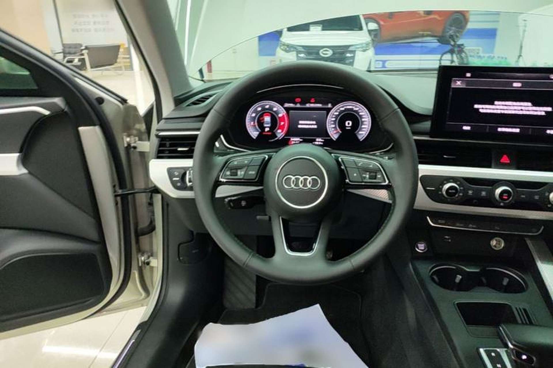 Used Audi A4L 2020 40 TFSI Fashionable and Elegant Model Steering Wheel