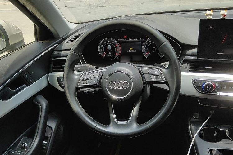 Used Audi A4L 2020 40 TFSI Luxury Prestige Edition Steering Wheel