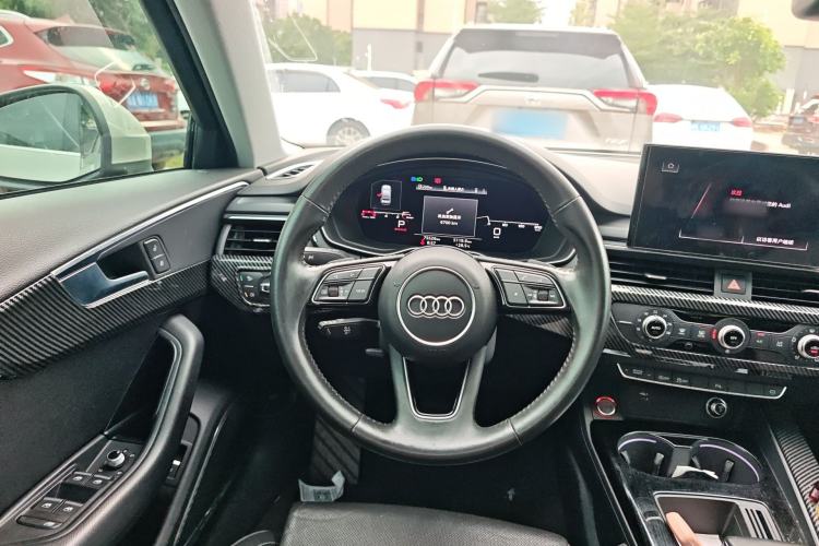 Used Audi A4L 2020 40 TFSI Fashion Dynamic Model Steering Wheel