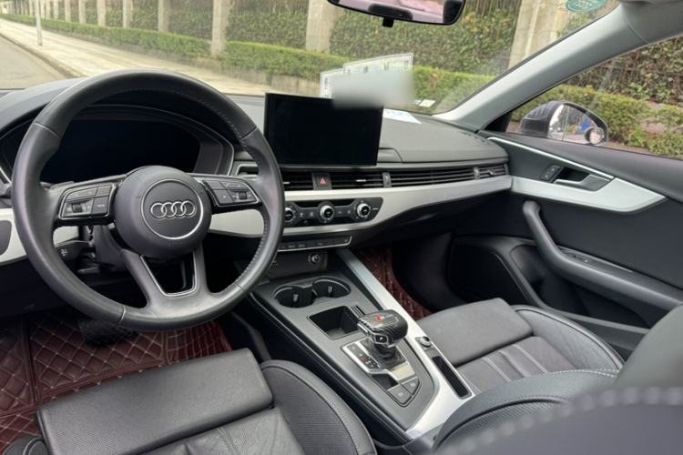 Used Audi A4L 2020 40 TFSI Fashion Dynamic Model Audio And AC Panel