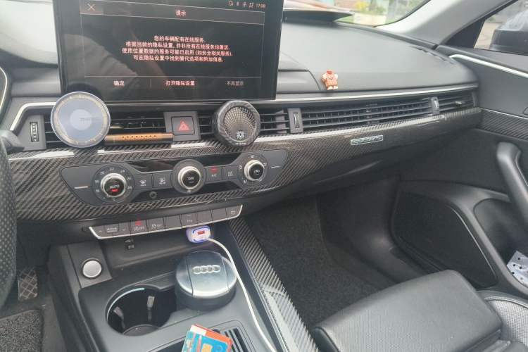 Used Audi A4L 2020 40 TFSI Fashion Dynamic Model Audio And AC Panel