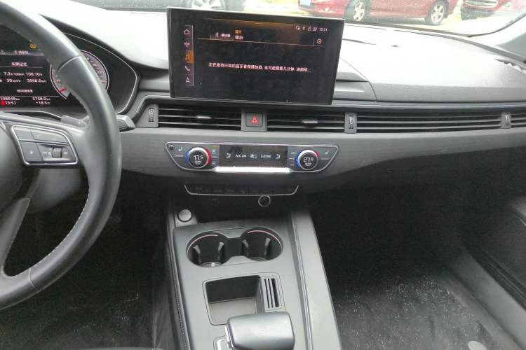 Used Audi A4L 2020 40 TFSI Luxury Prestige Edition Audio And AC Panel