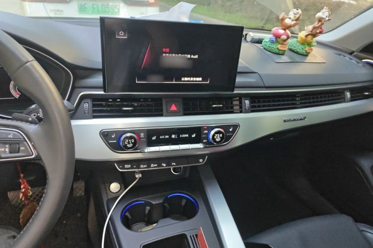 Used Audi A4L 2020 40 TFSI quattro Luxury Dynamic Model Audio And AC Panel