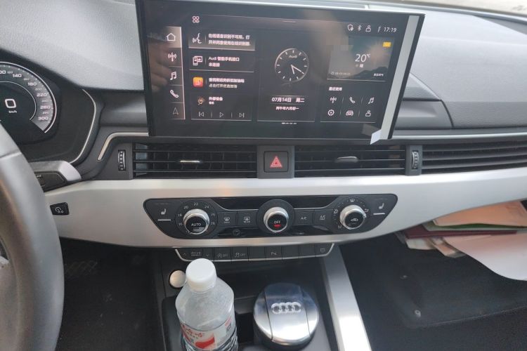 Used Audi A4L 2020 40 TFSI Fashion Dynamic Model Audio And AC Panel