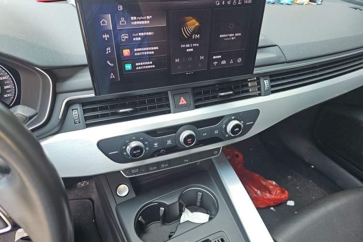 Used Audi A4L 2020 40 TFSI Fashion Dynamic Model Audio And AC Panel