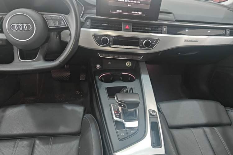 Used Audi A4L 2020 40 TFSI quattro Luxury Dynamic Model Audio And AC Panel