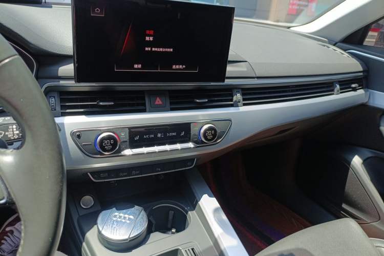 Used Audi A4L 2020 40 TFSI Fashion Dynamic Model Audio And AC Panel