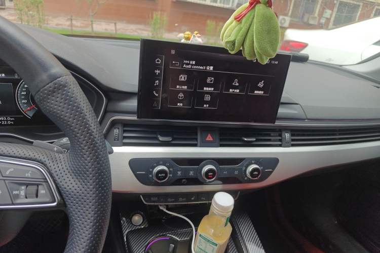 Used Audi A4L 2020 40 TFSI Fashion Dynamic Model Audio And AC Panel