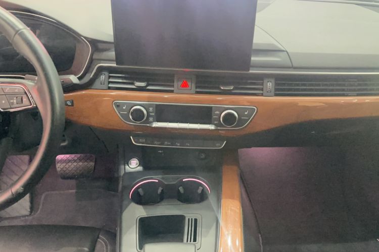 Used Audi A4L 2020 40 TFSI Luxury Prestige Edition Audio And AC Panel