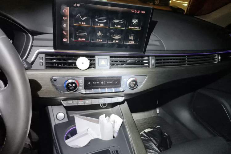 Used Audi A4L 2020 40 TFSI Fashion Dynamic Model Audio And AC Panel