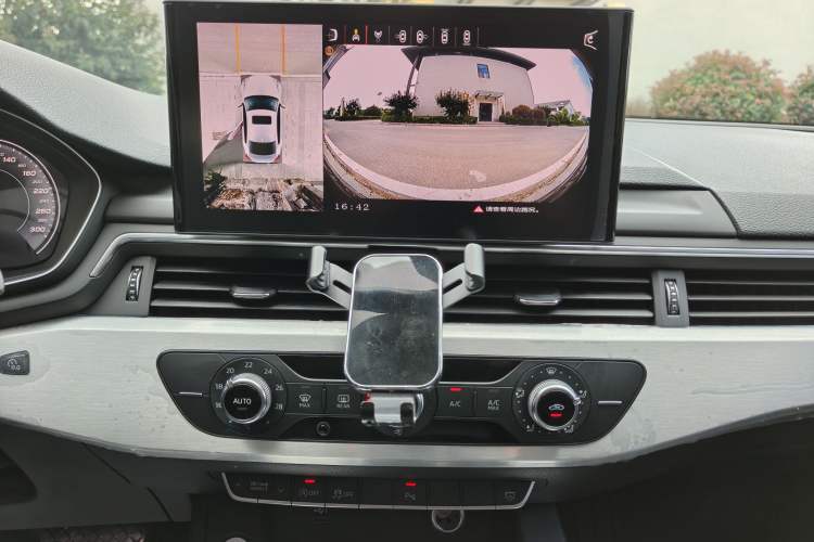 Used Audi A4L 2020 40 TFSI Fashion Dynamic Model Audio And AC Panel