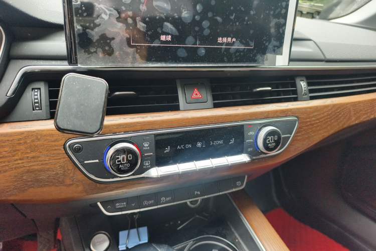 Used Audi A4L 2020 40 TFSI Fashion Dynamic Model Audio And AC Panel
