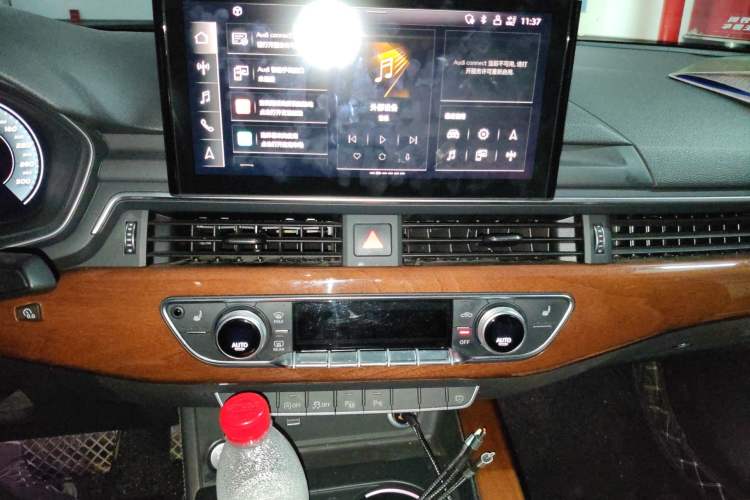 Used Audi A4L 2020 40 TFSI Luxury Prestige Edition Audio And AC Panel