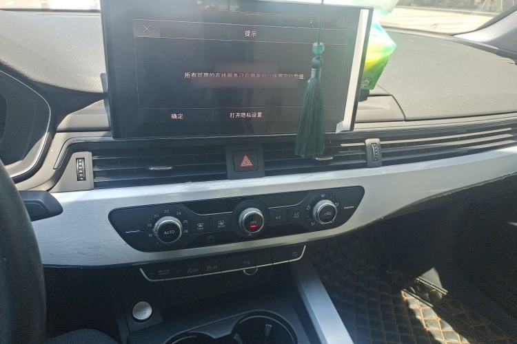 Used Audi A4L 2020 35 TFSI Fashion Dynamic Model Audio And AC Panel