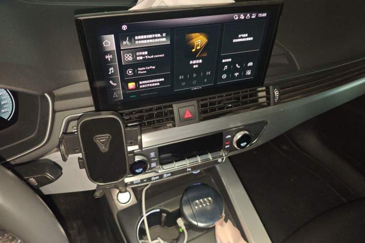 Used Audi A4L 2020 40 TFSI Fashion Dynamic Model Audio And AC Panel