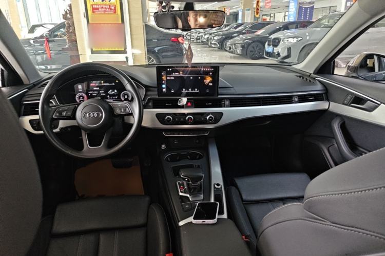 Used Audi A4L 2020 40 TFSI Fashion Dynamic Model Center Console