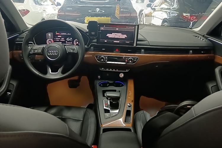Used Audi A4L 2020 40 TFSI Luxury Prestige Edition Center Console
