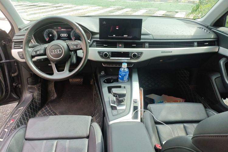 Used Audi A4L 2020 40 TFSI quattro Luxury Dynamic Model Center Console