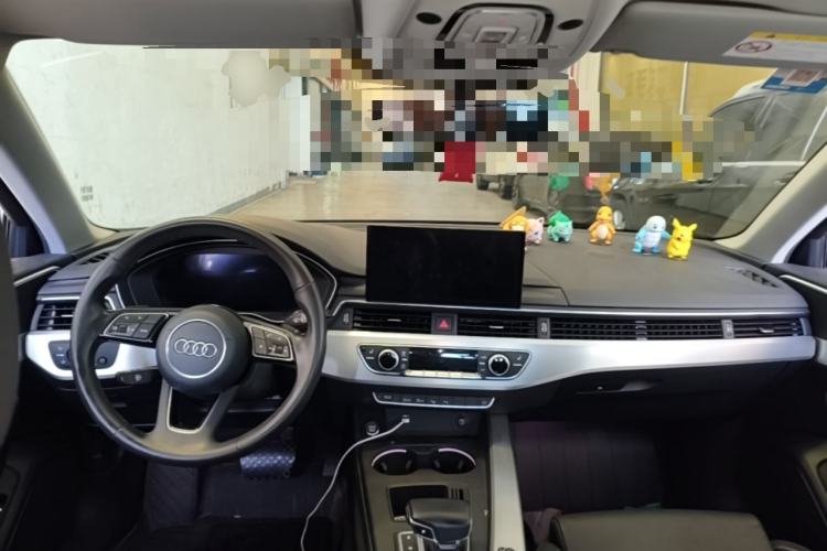 Used Audi A4L 2020 40 TFSI Luxury Dynamic Model Center Console