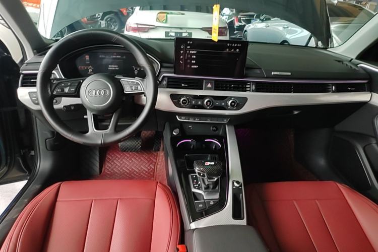 Used Audi A4L 2020 40 TFSI Fashionable and Elegant Model Center Console