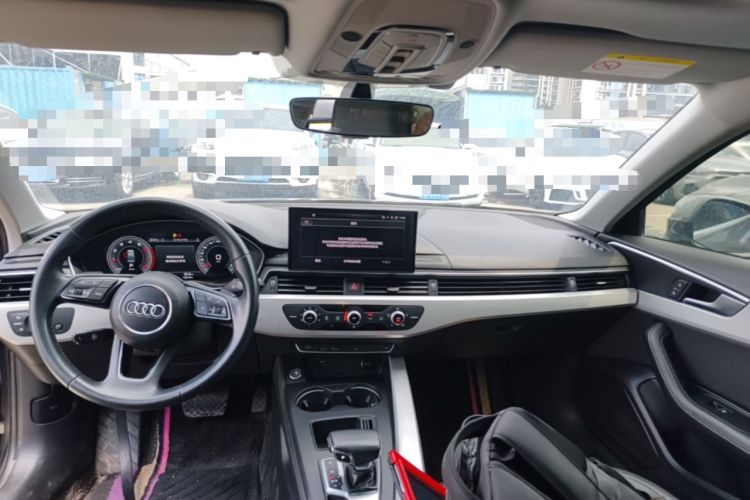 Used Audi A4L 2020 40 TFSI Fashionable and Elegant Model Center Console